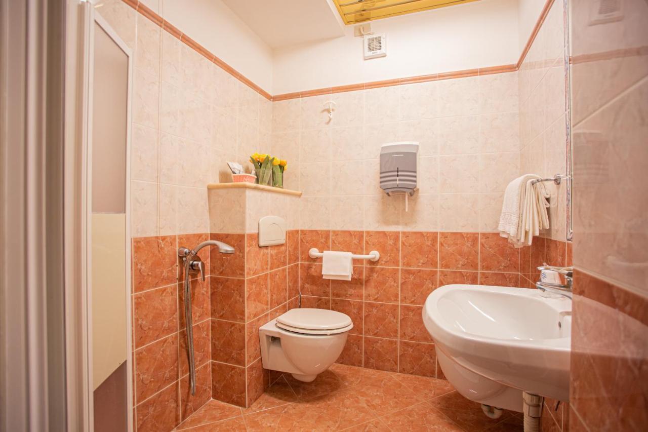Hotel Villa Verde Rivotorto Kültér fotó